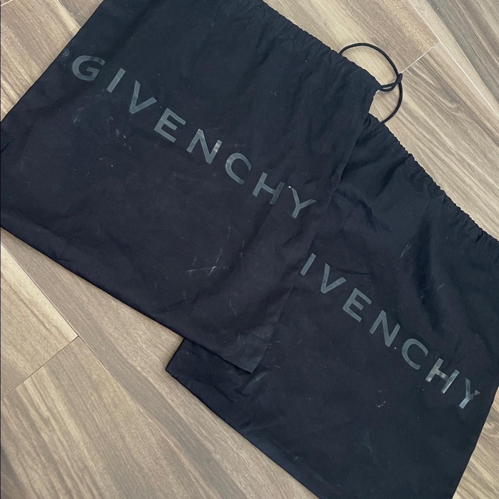 Givenchy Women’s Spectre Zip Sneaker 9.5 NWT - Picture 9 of 13